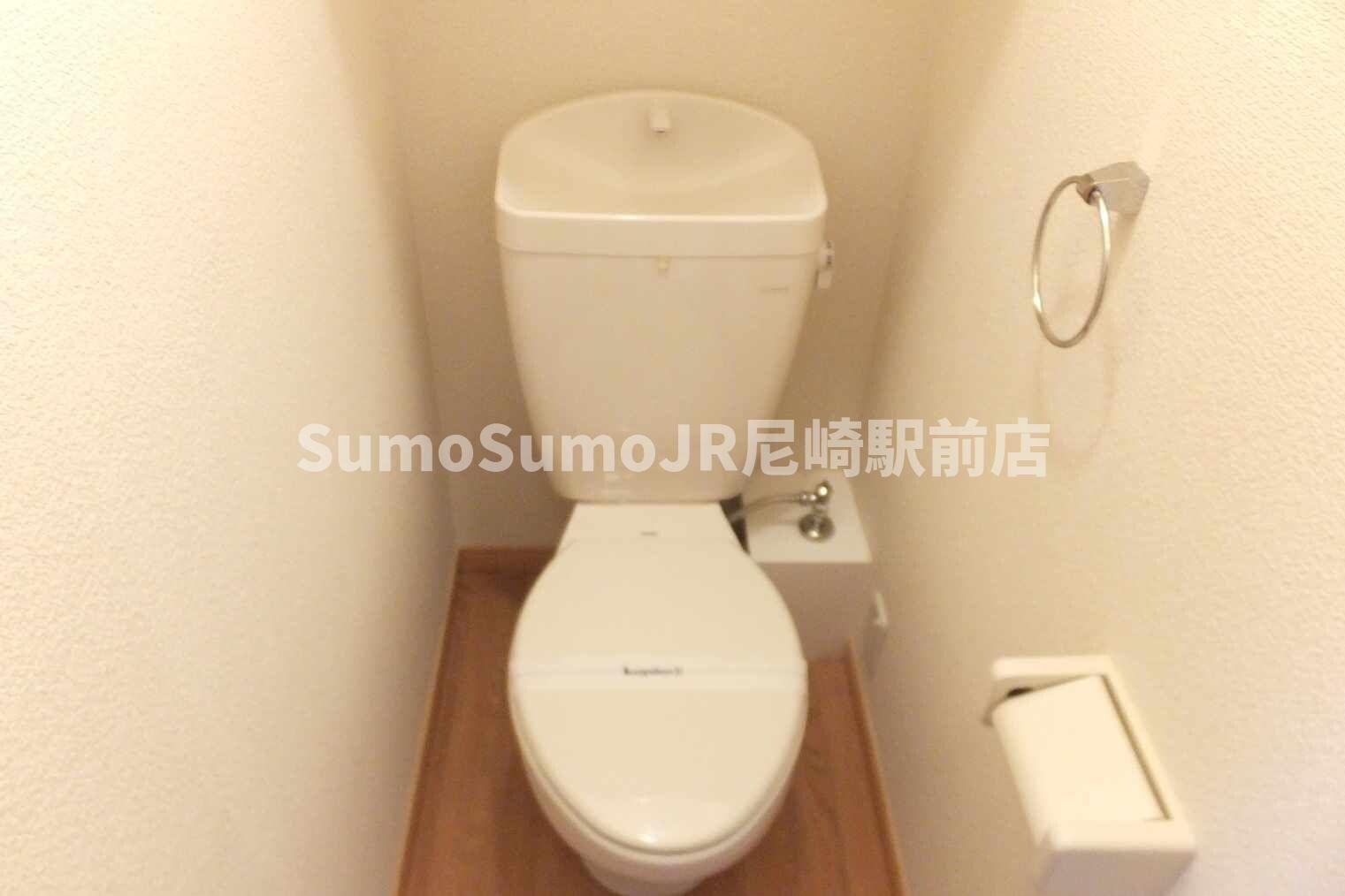 物件内観写真3　(清潔感のあるトイレです)