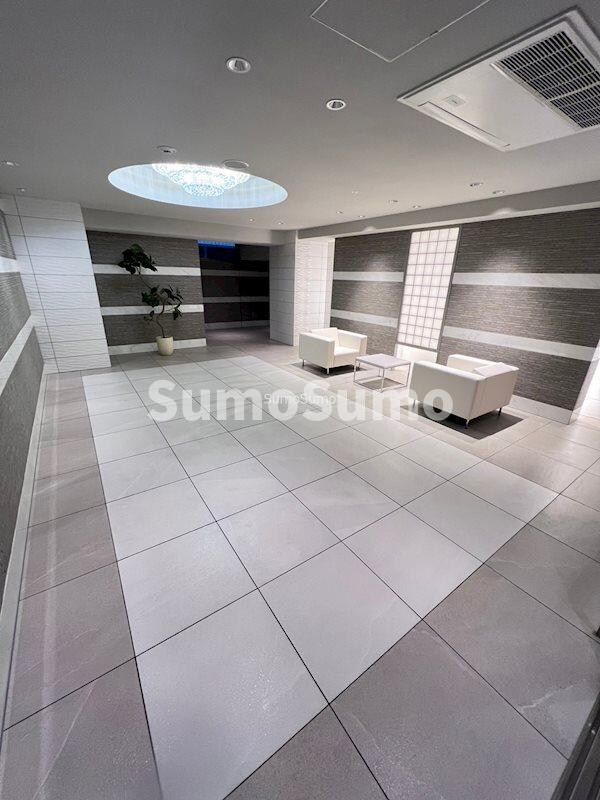 ロビー・ラウンジ(ゆとりのあるロビーです)