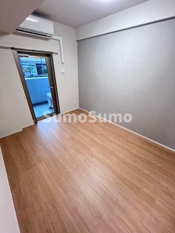 寝室(寝室です)