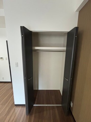 物件内観写真13　(便利な収納スペースです)