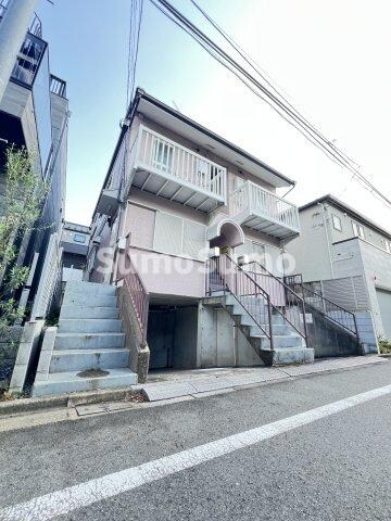 物件外観写真1　(おしゃれな外観です)