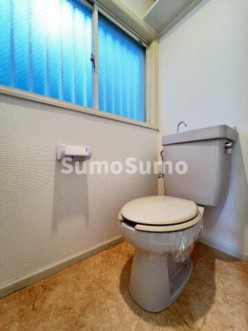 物件内観写真11　(清潔感のあるトイレです)