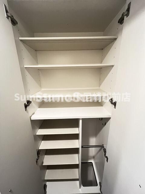 物件内観写真17　(専用の収納スペースです)