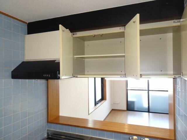 物件内観写真17　(美術館を思わせるフォルムの邸宅 )