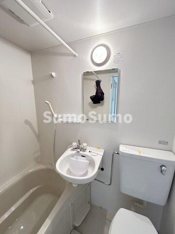 物件内観写真8　(使いやすい洗面所です)