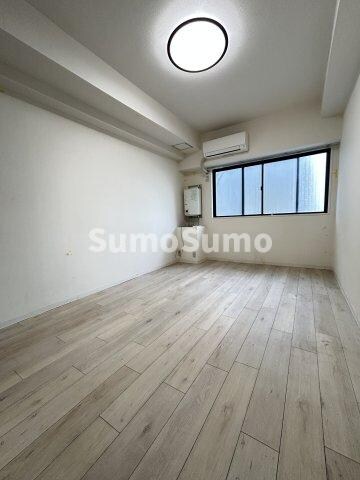 物件内観写真10　(おしゃれなリビングです)