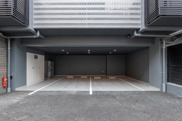 物件外観写真5　(床の色など一部仕様が変更になる場合がございます。)