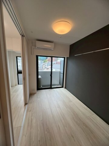 物件内観写真9　(床の色など一部仕様が変更になる場合がございます。)