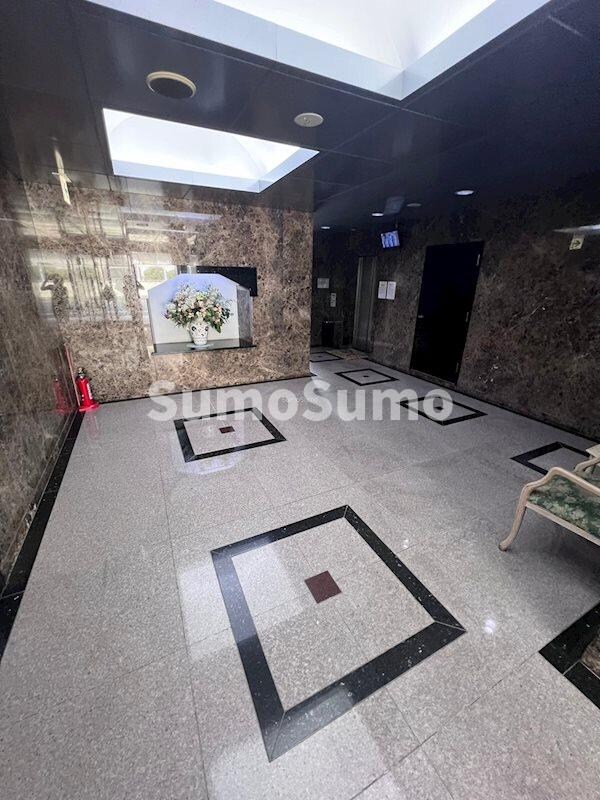 物件外観写真2　(毎日通るロビーはこのようになっています)