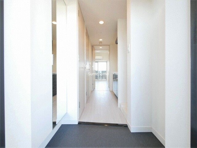 物件内観写真6　(落ち着いた玄関です)