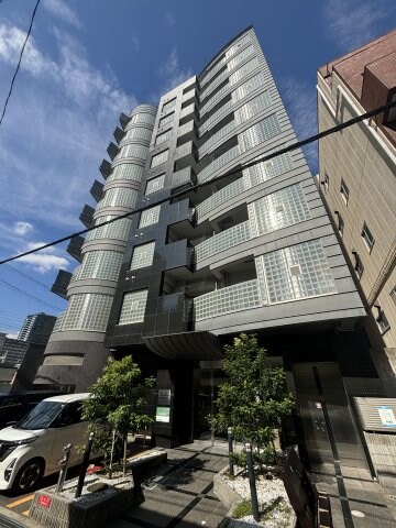 物件外観写真1　(外観もきれいです)