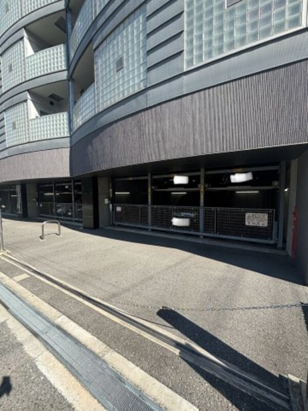 エントランス(清潔なエントランスです)