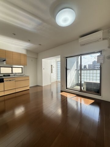 物件内観写真5　(ゆったり過ごせるリビングです)