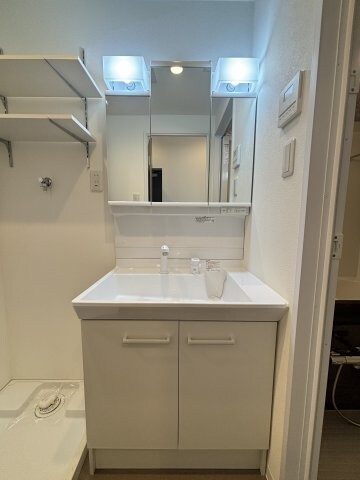 物件内観写真11　(洗面所です)