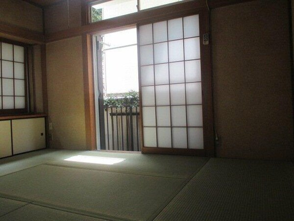 居室( )
