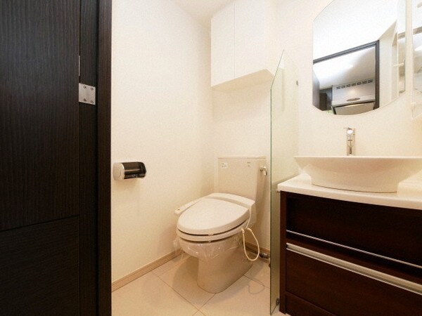 トイレ(コンパクトで使いやすいトイレです)