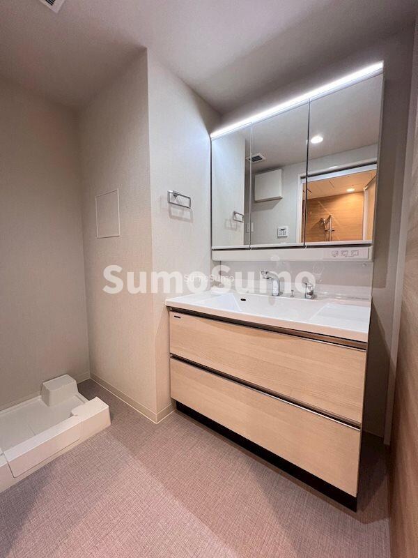 物件内観写真11　(スペースが確保できる洗面所です)