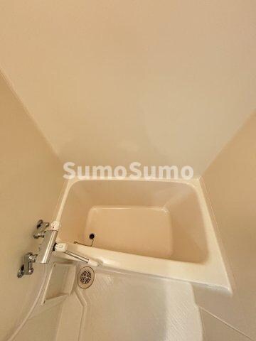 物件内観写真18　(コンパクトで使いやすいお風呂です)