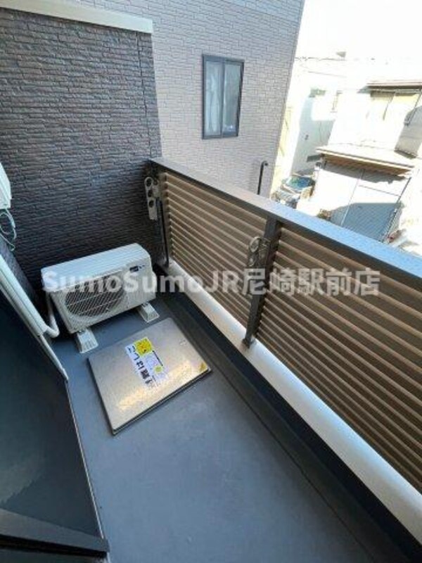 バルコニー(落ち着いた時間を過ごせるバルコニーです)