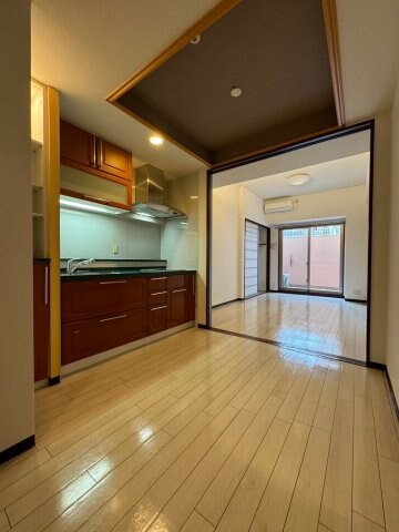 物件内観写真17　(使いやすい居間です)