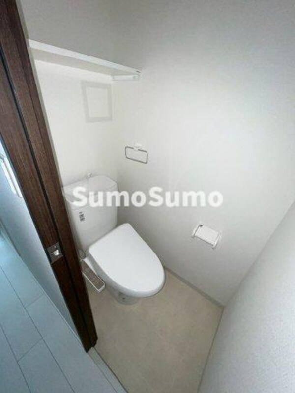 トイレ(コンパクトで使いやすいトイレです)