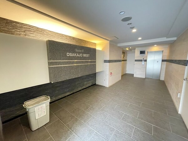 ロビー・ラウンジ(ゆとりのあるロビーです)