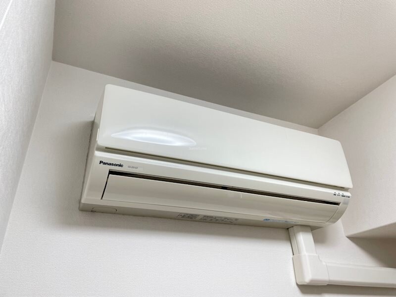 物件内観写真15　(こちらの居間で趣味の時間をお楽しみください)