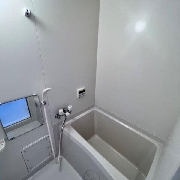 物件内観写真7　(ゆったり過ごせるお風呂です)