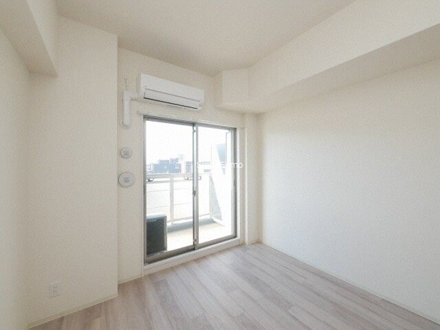 物件内観写真5　(リビングです)