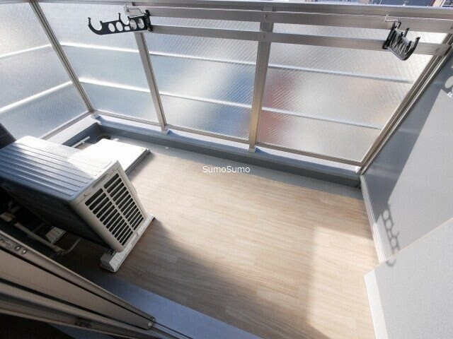 物件内観写真9　(広々としたバルコニーです)