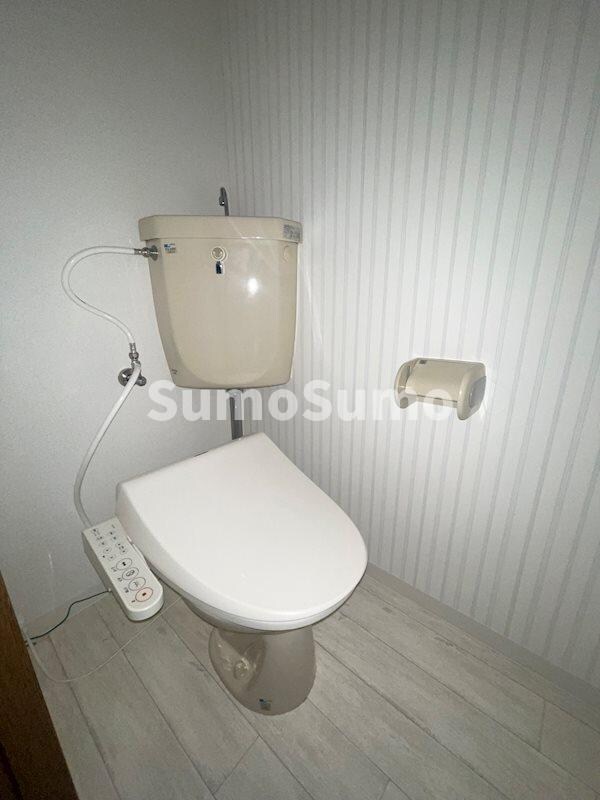 トイレ(コンパクトで使いやすいトイレです)