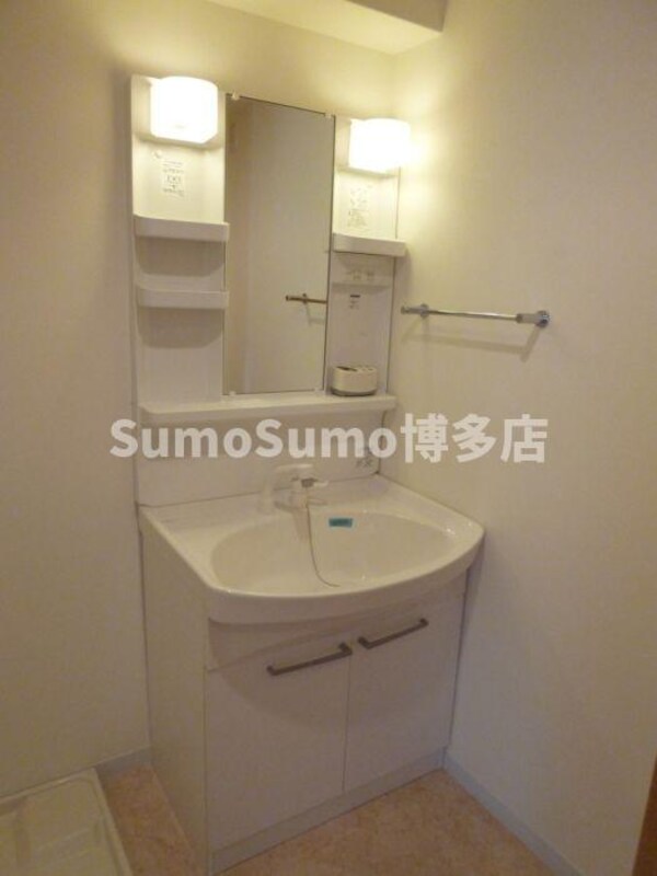 独立洗面台