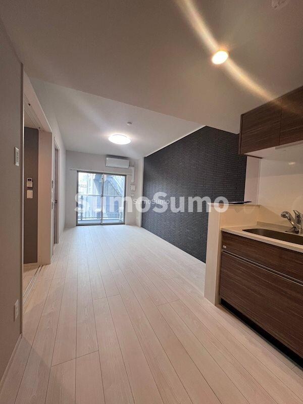 物件内観写真7　(ゆったり過ごせる居間です)