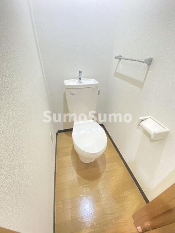 トイレ(清潔感のあるトイレです)