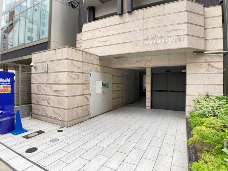 物件外観写真2　(毎日通るエントランスはこのようになっています)