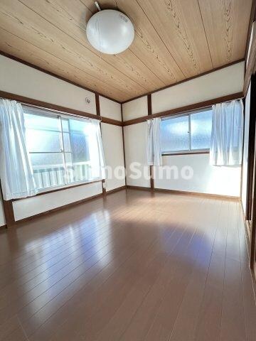 物件内観写真6　(居間です)