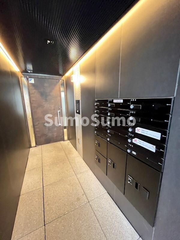 物件外観写真3　(建物の内部です)