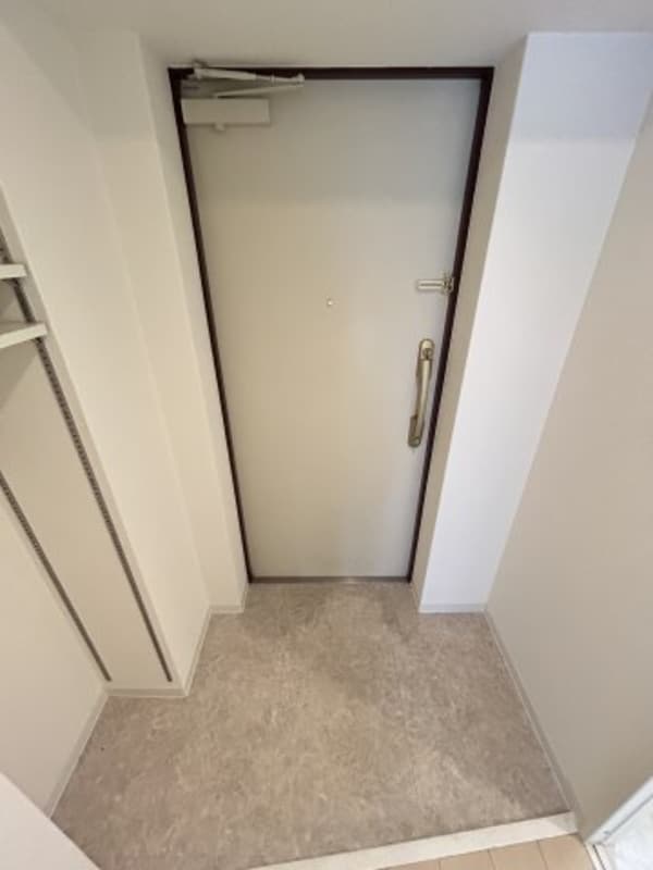 玄関(きれいな玄関です)