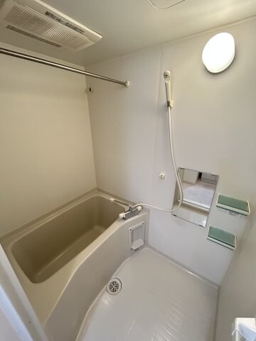 物件内観写真6　(コンパクトで使いやすいトイレです)