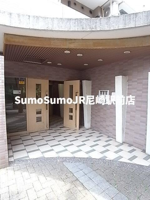 物件外観写真2　(外観もきれいです)