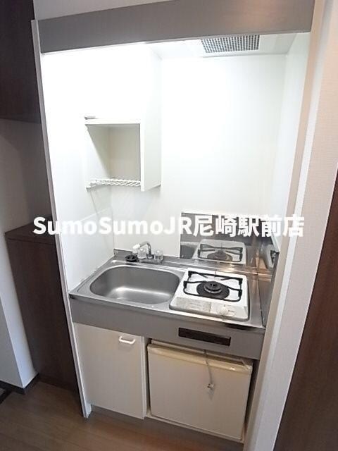 物件内観写真6　(お料理しやすいキッチンです)