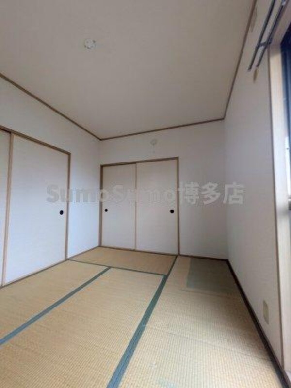 和室(日本らしい落ち着いた雰囲気の和室です)