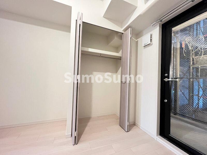 物件内観写真12　(便利な収納スペースです)