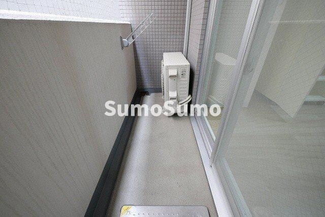 物件内観写真9　(暖かな日差しのふりそそぐバルコニー)