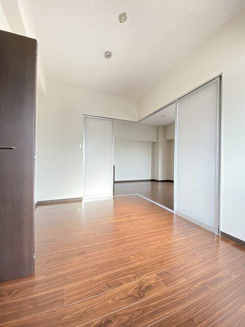 物件内観写真5　(ゆとりの広さです)