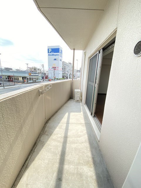 物件内観写真7　(バルコニー付きです)