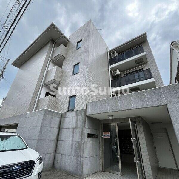 物件外観写真3　(外観もきれいです)