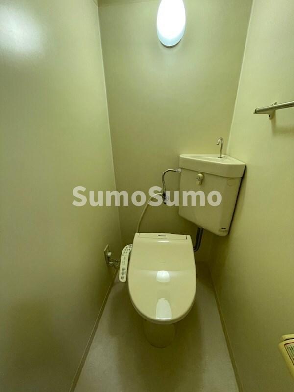 物件内観写真11　(落ち着いたトイレです)