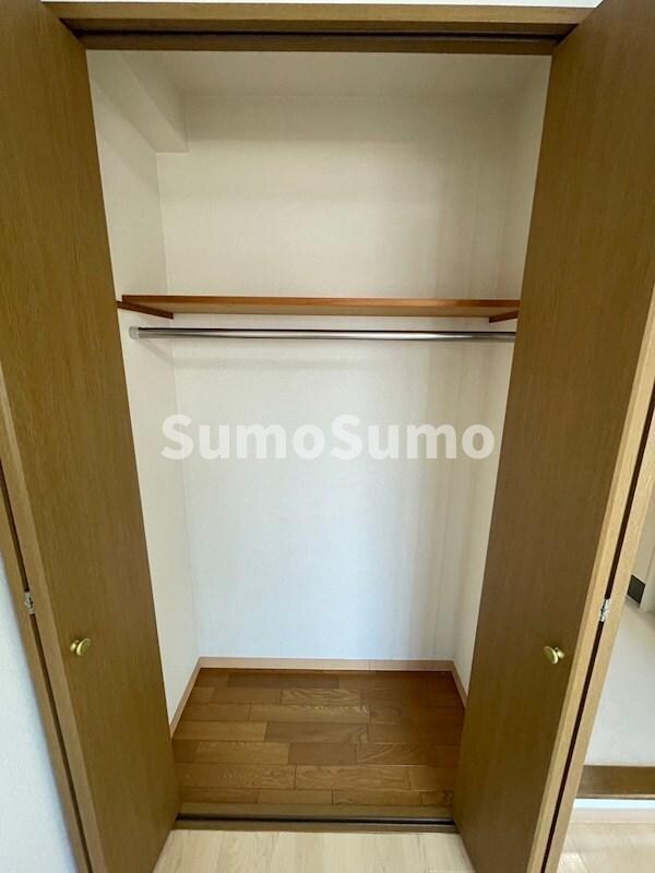 物件内観写真14　(収納豊富です)