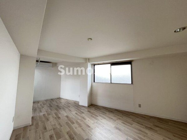 洋室(個人の部屋や寝室として使える洋室です)